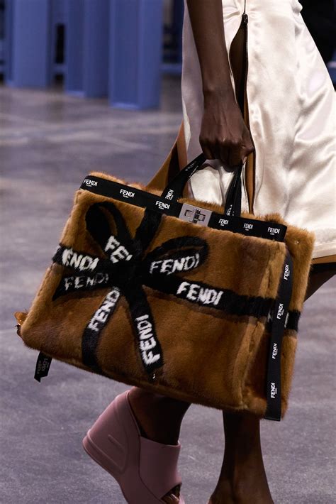 borse fendi 2022 2023|fendi fashion show 2023.